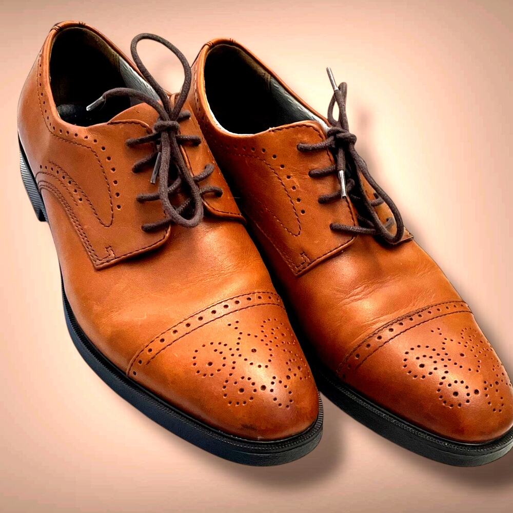 Men's 81/2 JOHNSTON & MURPHY XC4 Leather Wingtip Waterproof Comfort Shoes EUC